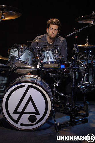 rob--rob-bourdon-499790_532_800