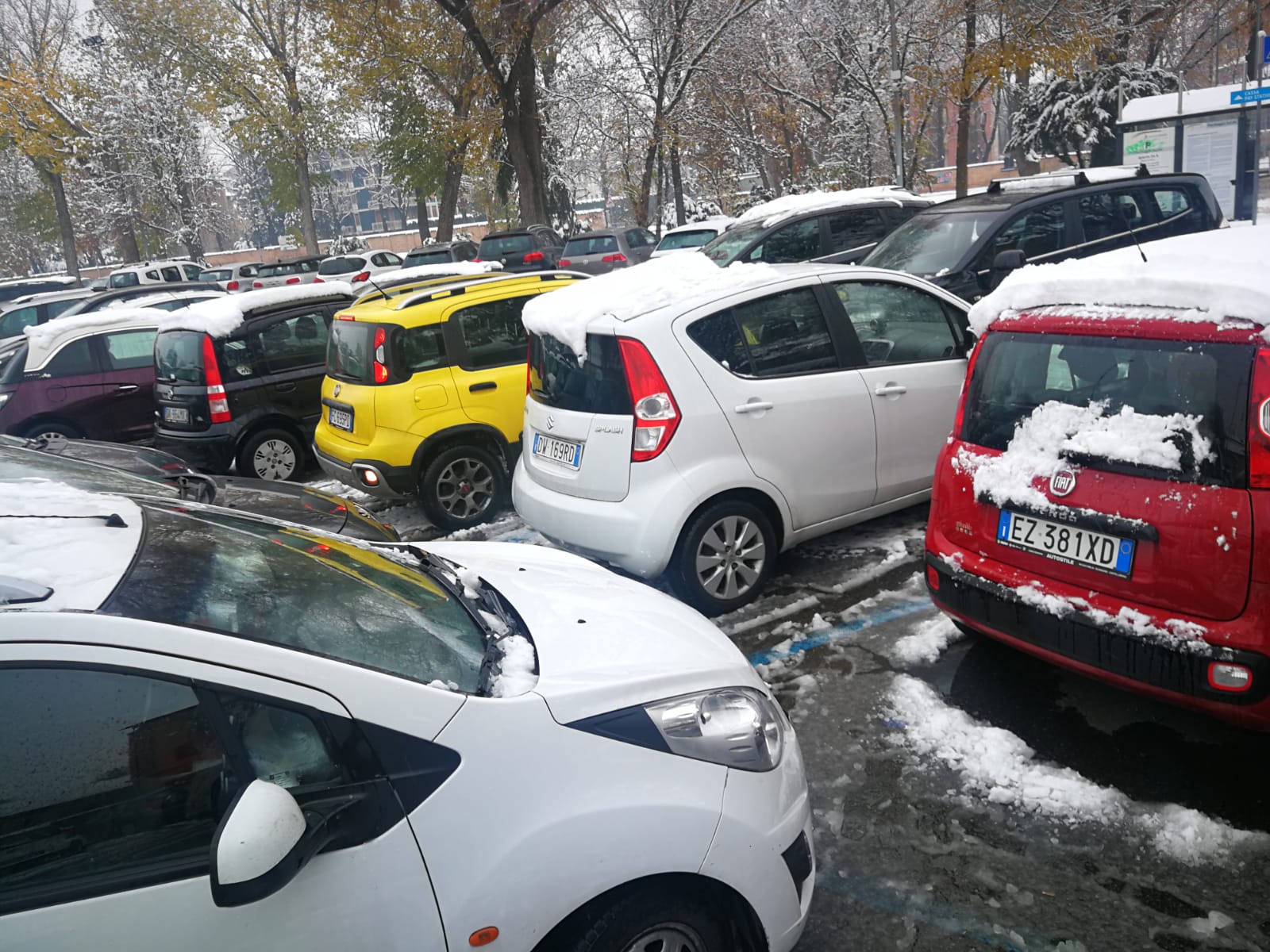 parcheggio-selvaggio-zucchi-reggio-emilia-neve-5