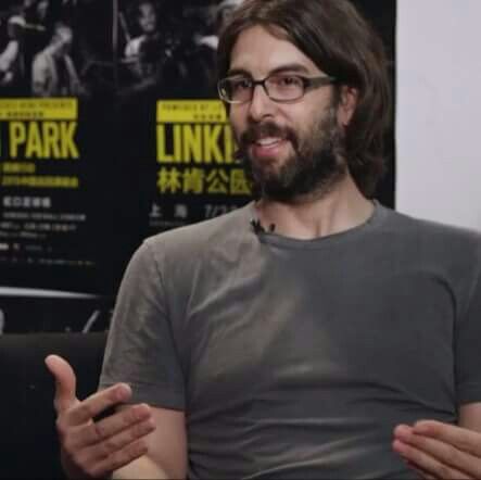 5da77e8a3ef1718537aab2b97a8c57bd--linkin-park-rob-bourdon